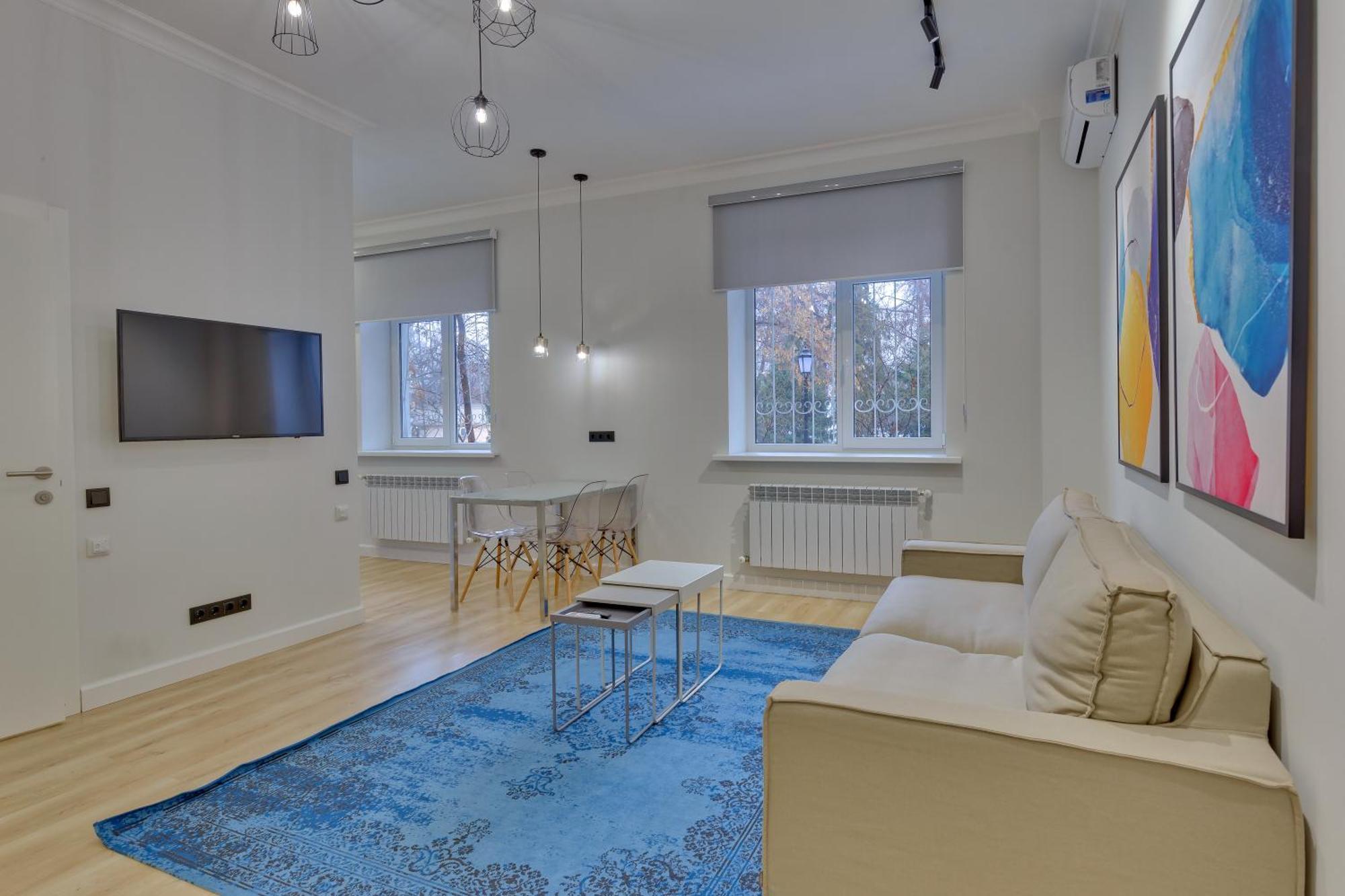Opera Apartments Almaty Quarto foto